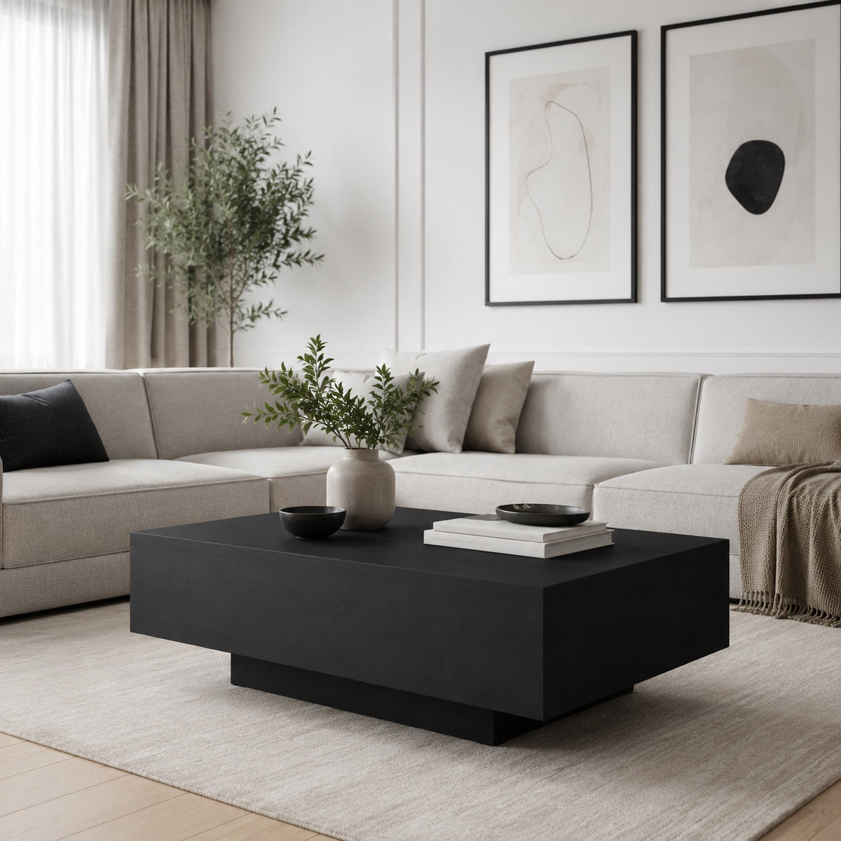 Table basse en bois noir profond rectangulaire