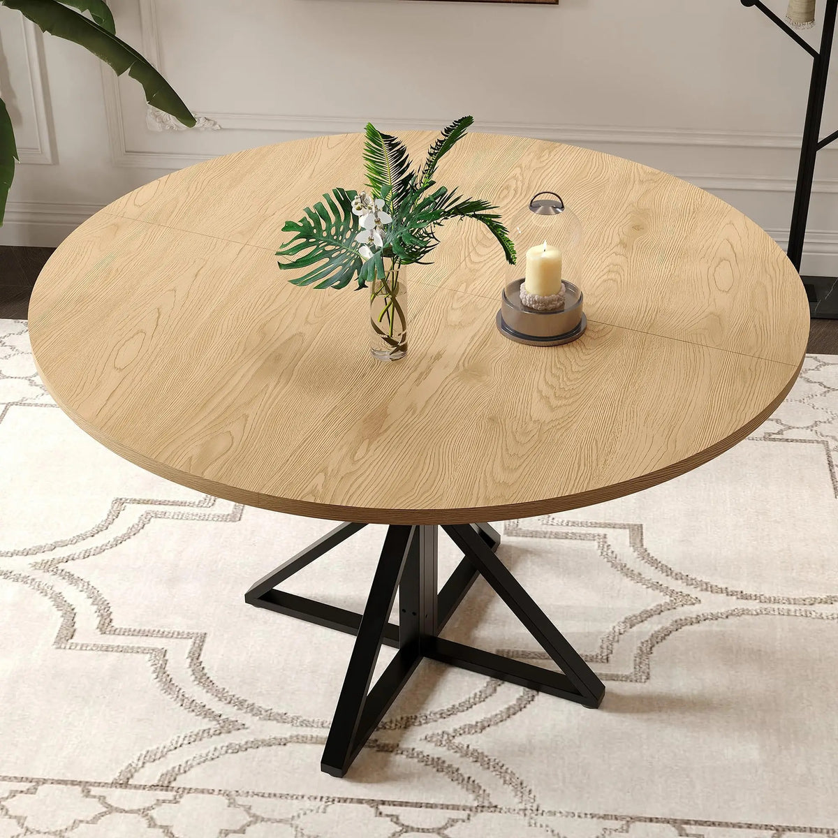 Table en bois ronde sur pieds croisés