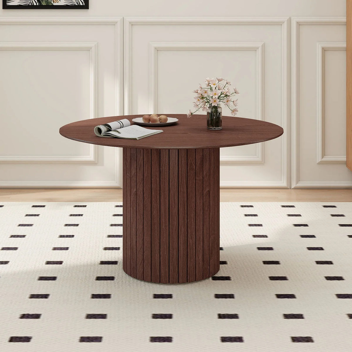 Table en bois style épuré